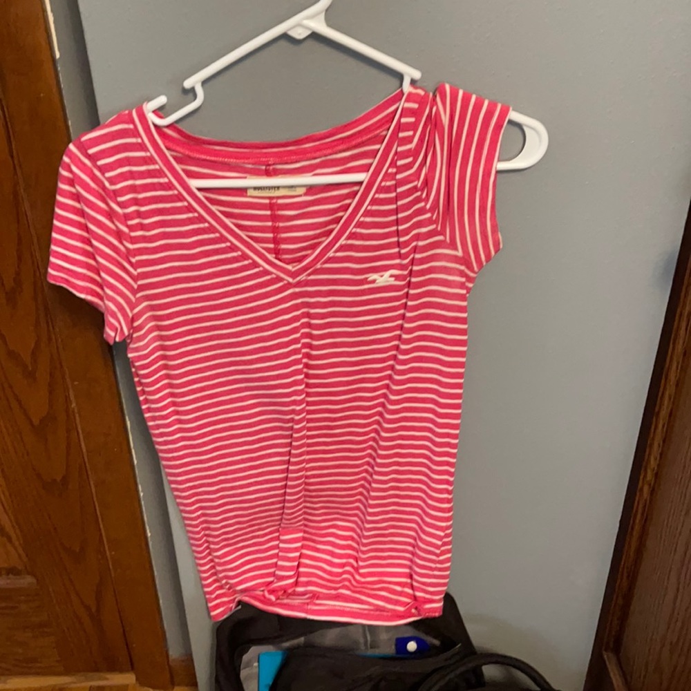 Women’s pink striped short sleeve shirt size small